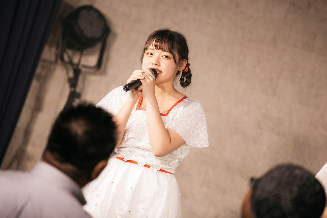 メイビーMEライブ写真