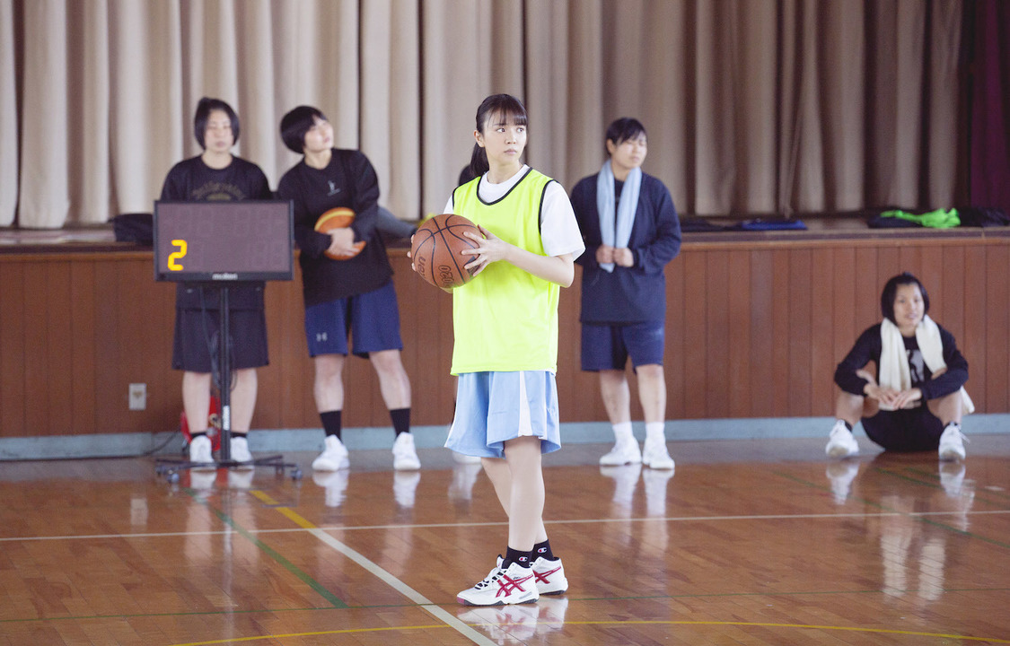 ©⻄加奈⼦／⼩学館 ©2020「さくら」製作委員会