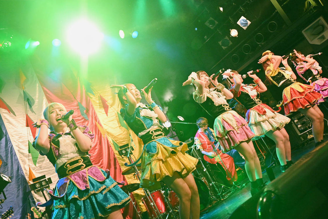 ＜HOT DOG CATワンマンライブ『進め！進め！進め！』＞（10月14日（水）渋谷WWW）