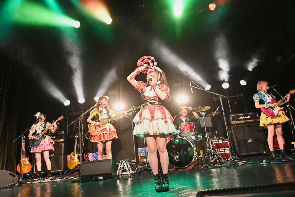 ＜HOT DOG CATワンマンライブ『進め！進め！進め！』＞（10月14日（水）渋谷WWW）