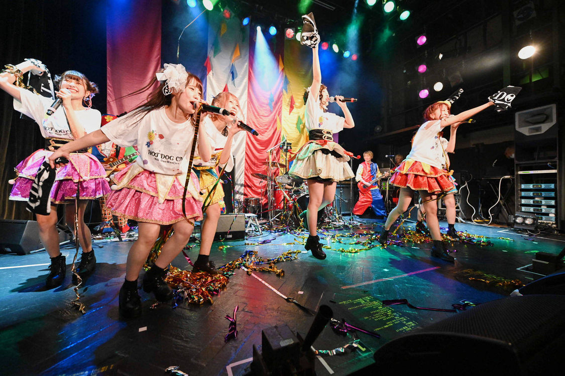 ＜HOT DOG CATワンマンライブ『進め！進め！進め！』＞（10月14日（水）渋谷WWW）