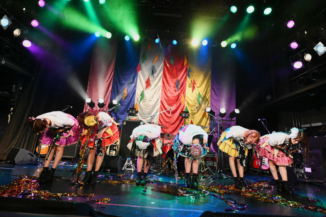 ＜HOT DOG CATワンマンライブ『進め！進め！進め！』＞（10月14日（水）渋谷WWW）