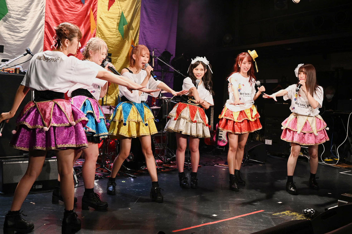 ＜HOT DOG CATワンマンライブ『進め！進め！進め！』＞（10月14日（水）渋谷WWW）