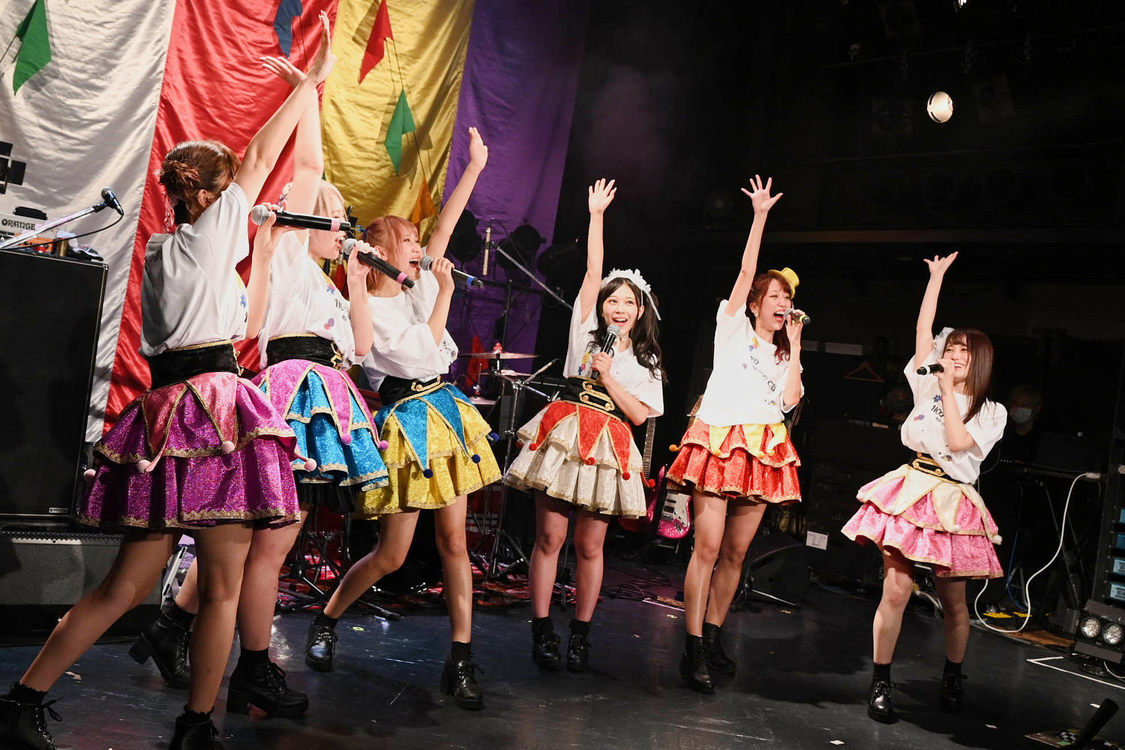 ＜HOT DOG CATワンマンライブ『進め！進め！進め！』＞（10月14日（水）渋谷WWW）