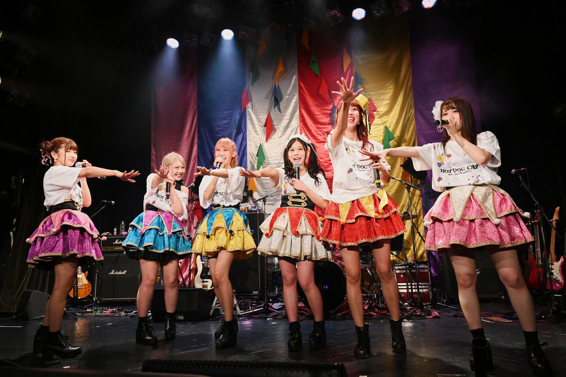 ＜HOT DOG CATワンマンライブ『進め！進め！進め！』＞（10月14日（水）渋谷WWW）