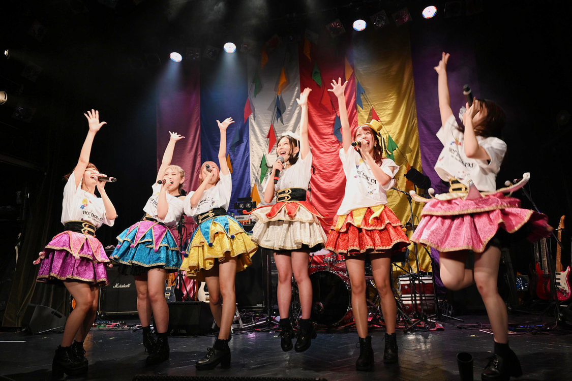 ＜HOT DOG CATワンマンライブ『進め！進め！進め！』＞（10月14日（水）渋谷WWW）