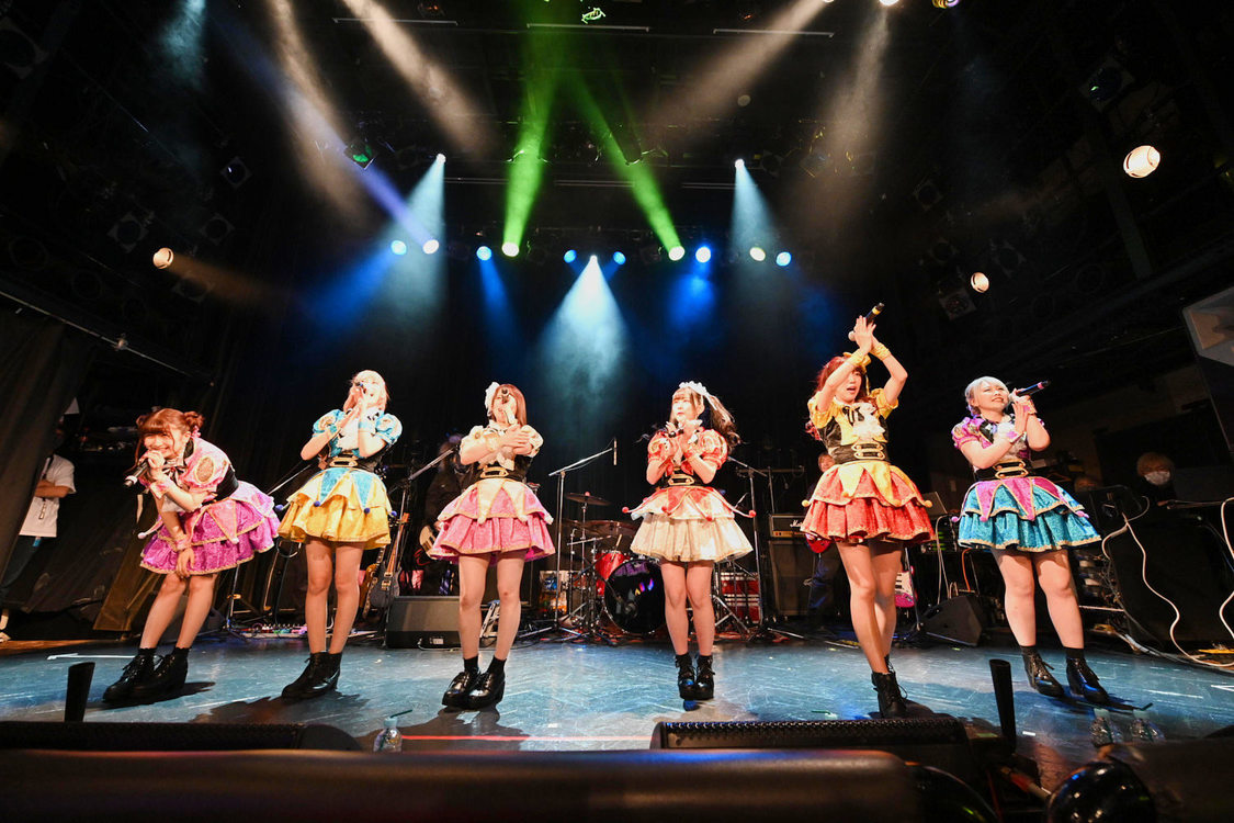 ＜HOT DOG CATワンマンライブ『進め！進め！進め！』＞（10月14日（水）渋谷WWW）