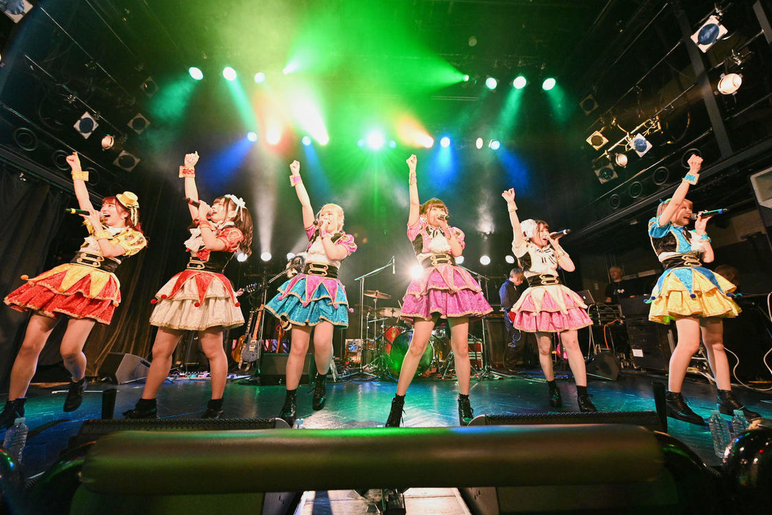 ＜HOT DOG CATワンマンライブ『進め！進め！進め！』＞（10月14日（水）渋谷WWW）