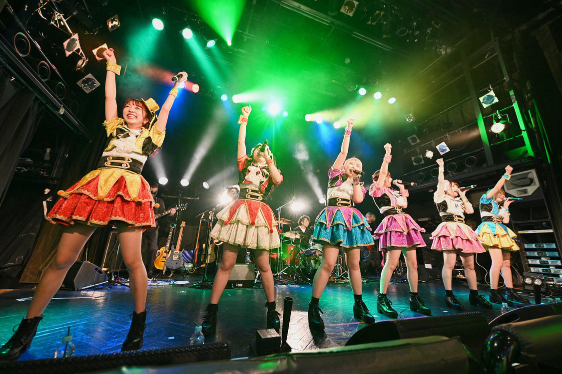 ＜HOT DOG CATワンマンライブ『進め！進め！進め！』＞（10月14日（水）渋谷WWW）