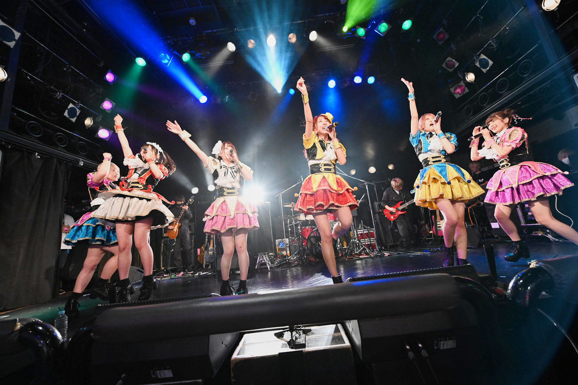 ＜HOT DOG CATワンマンライブ『進め！進め！進め！』＞（10月14日（水）渋谷WWW）