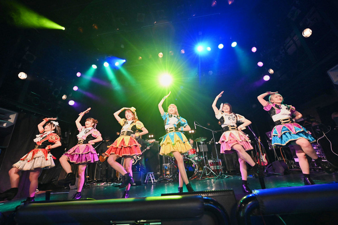 ＜HOT DOG CATワンマンライブ『進め！進め！進め！』＞（10月14日（水）渋谷WWW）