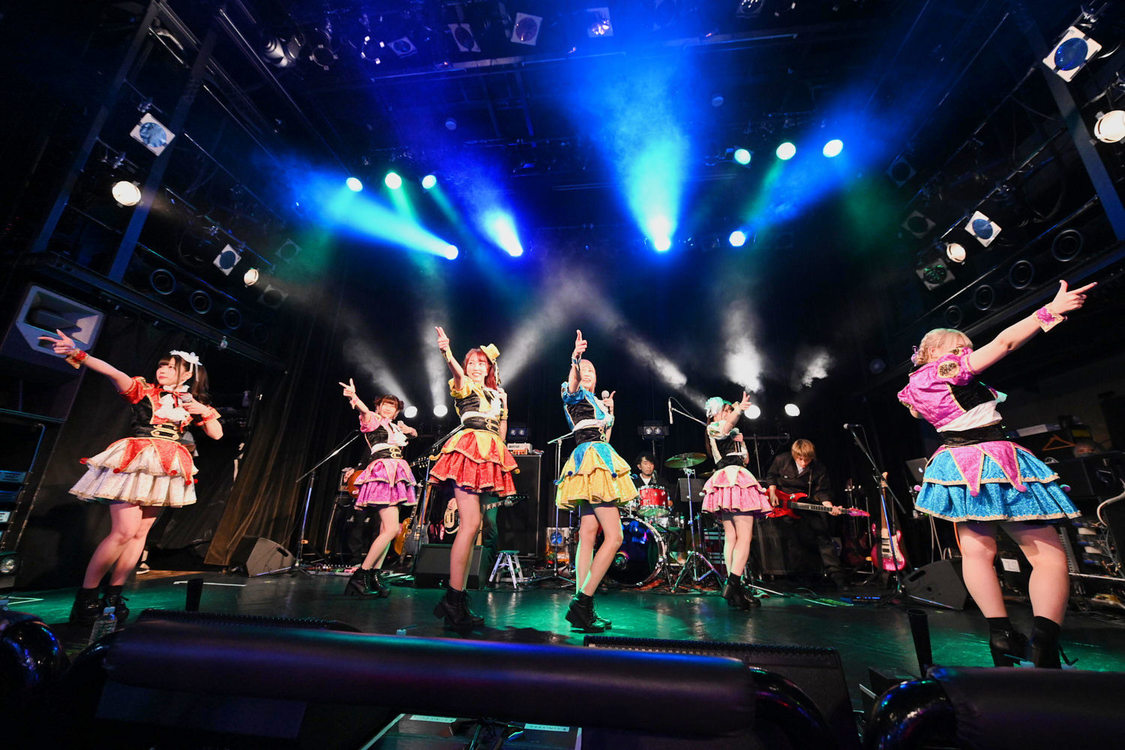 ＜HOT DOG CATワンマンライブ『進め！進め！進め！』＞（10月14日（水）渋谷WWW）