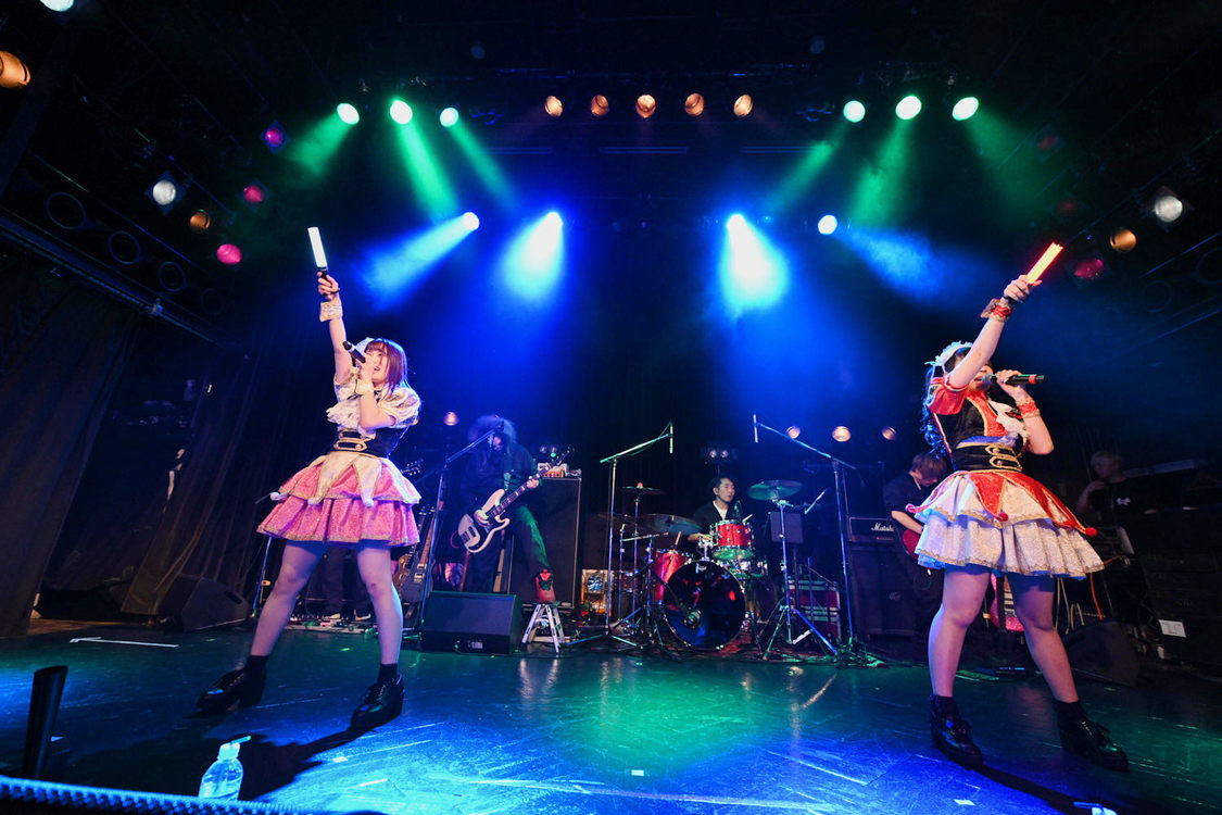 ＜HOT DOG CATワンマンライブ『進め！進め！進め！』＞（10月14日（水）渋谷WWW）