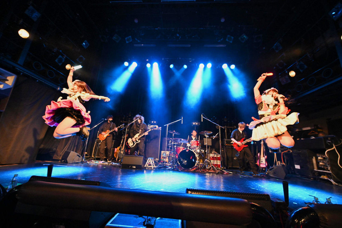 ＜HOT DOG CATワンマンライブ『進め！進め！進め！』＞（10月14日（水）渋谷WWW）