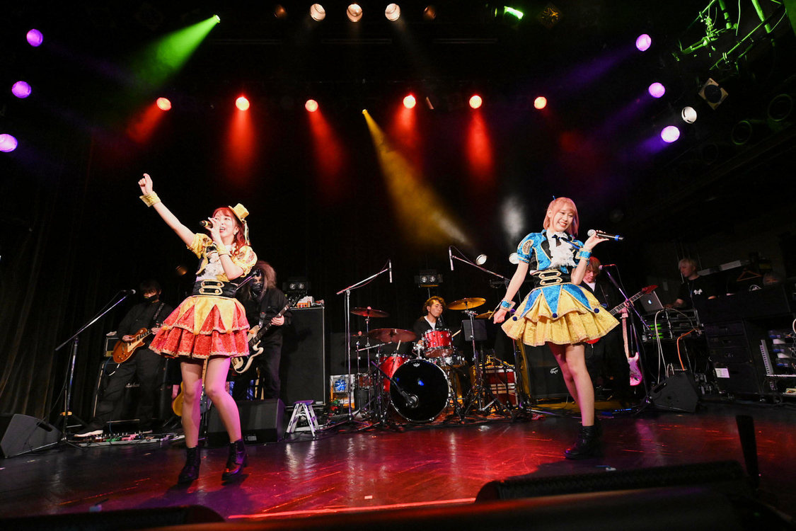 ＜HOT DOG CATワンマンライブ『進め！進め！進め！』＞（10月14日（水）渋谷WWW）