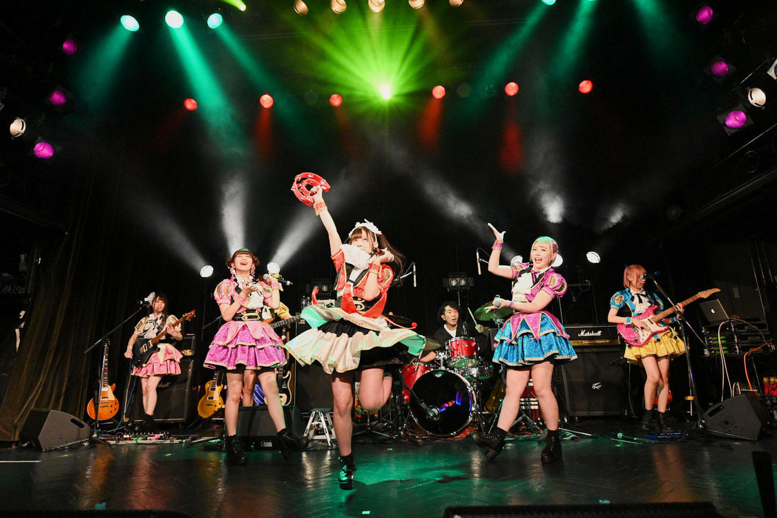 ＜HOT DOG CATワンマンライブ『進め！進め！進め！』＞（10月14日（水）渋谷WWW）