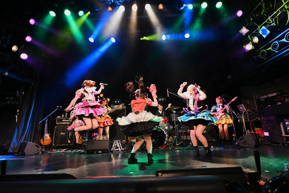 ＜HOT DOG CATワンマンライブ『進め！進め！進め！』＞（10月14日（水）渋谷WWW）