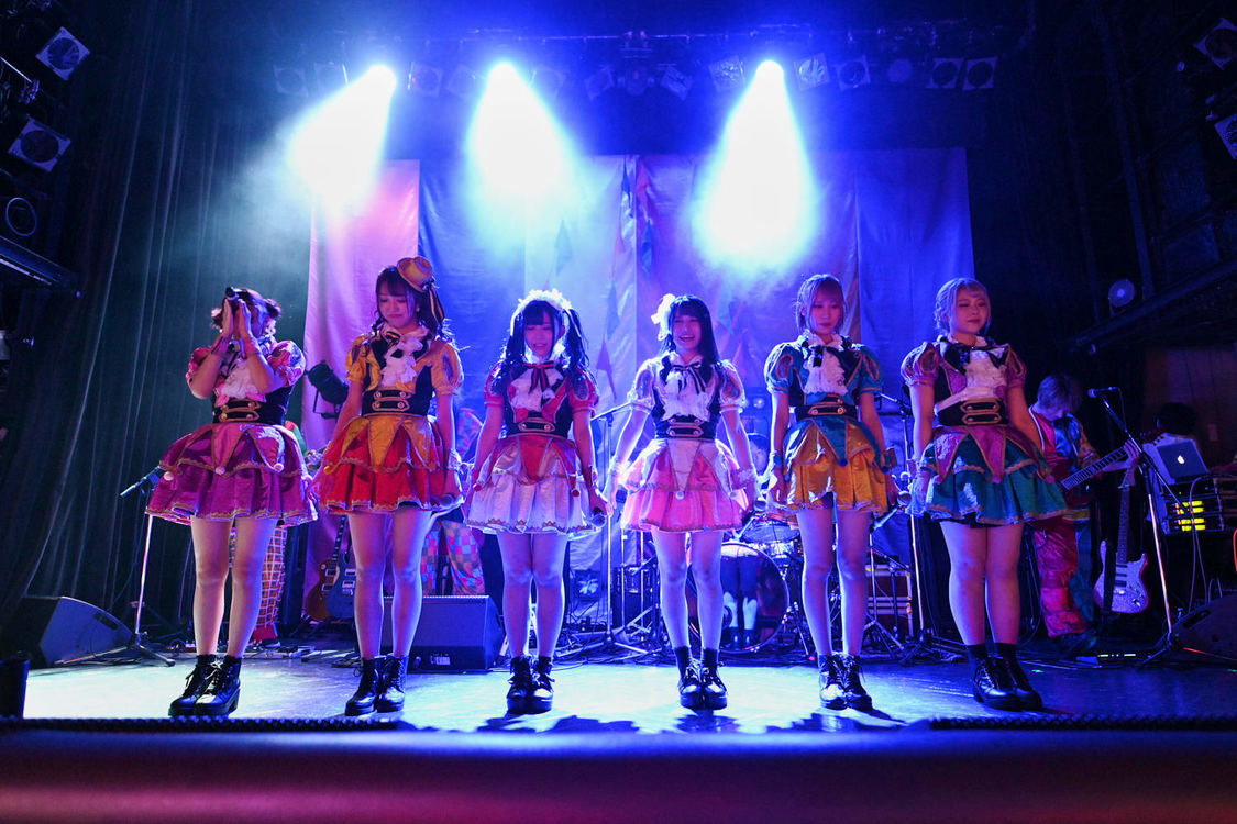 ＜HOT DOG CATワンマンライブ『進め！進め！進め！』＞（10月14日（水）渋谷WWW）