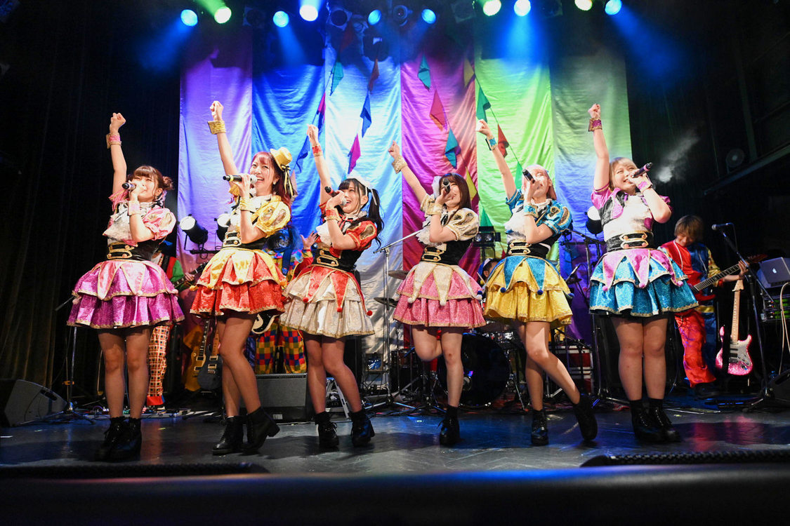 ＜HOT DOG CATワンマンライブ『進め！進め！進め！』＞（10月14日（水）渋谷WWW）