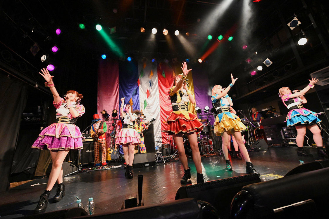 ＜HOT DOG CATワンマンライブ『進め！進め！進め！』＞（10月14日（水）渋谷WWW）