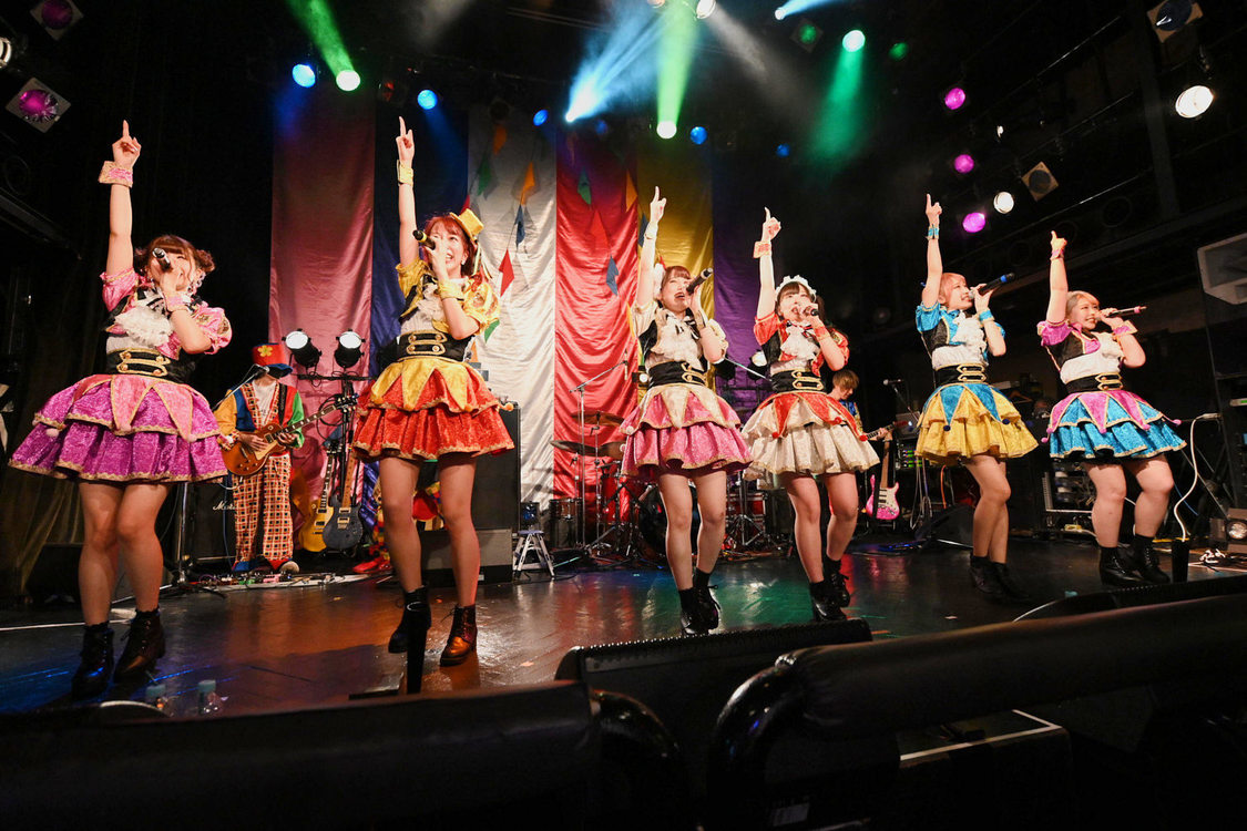 ＜HOT DOG CATワンマンライブ『進め！進め！進め！』＞（10月14日（水）渋谷WWW）