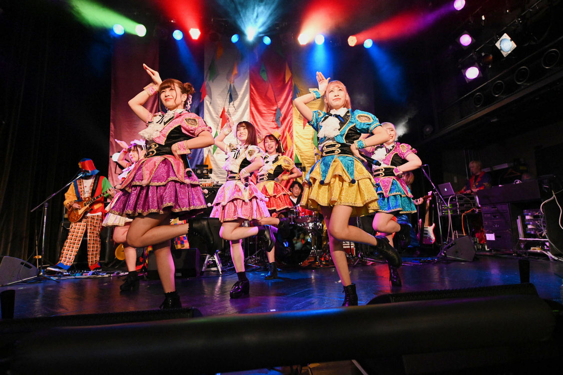 ＜HOT DOG CATワンマンライブ『進め！進め！進め！』＞（10月14日（水）渋谷WWW）