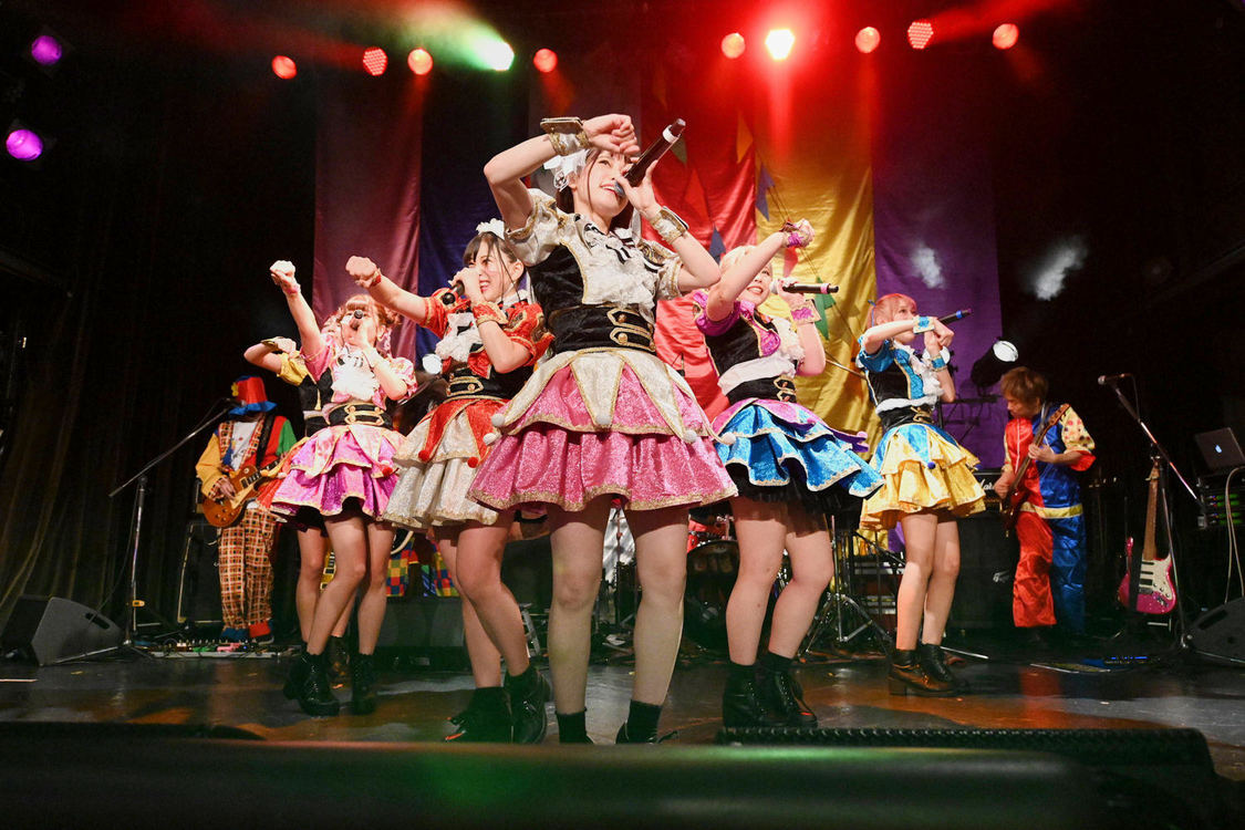 ＜HOT DOG CATワンマンライブ『進め！進め！進め！』＞（10月14日（水）渋谷WWW）