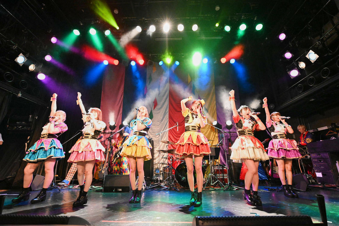 ＜HOT DOG CATワンマンライブ『進め！進め！進め！』＞（10月14日（水）渋谷WWW）