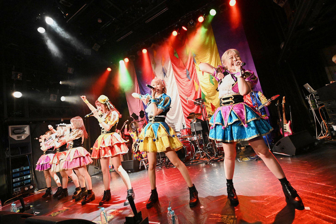 ＜HOT DOG CATワンマンライブ『進め！進め！進め！』＞（10月14日（水）渋谷WWW）