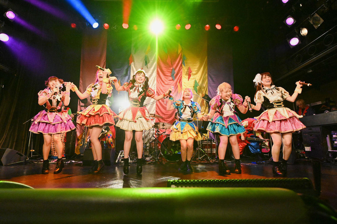 ＜HOT DOG CATワンマンライブ『進め！進め！進め！』＞（10月14日（水）渋谷WWW）