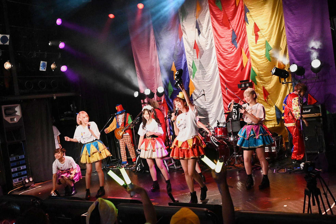 ＜HOT DOG CATワンマンライブ『進め！進め！進め！』＞（10月14日（水）渋谷WWW）