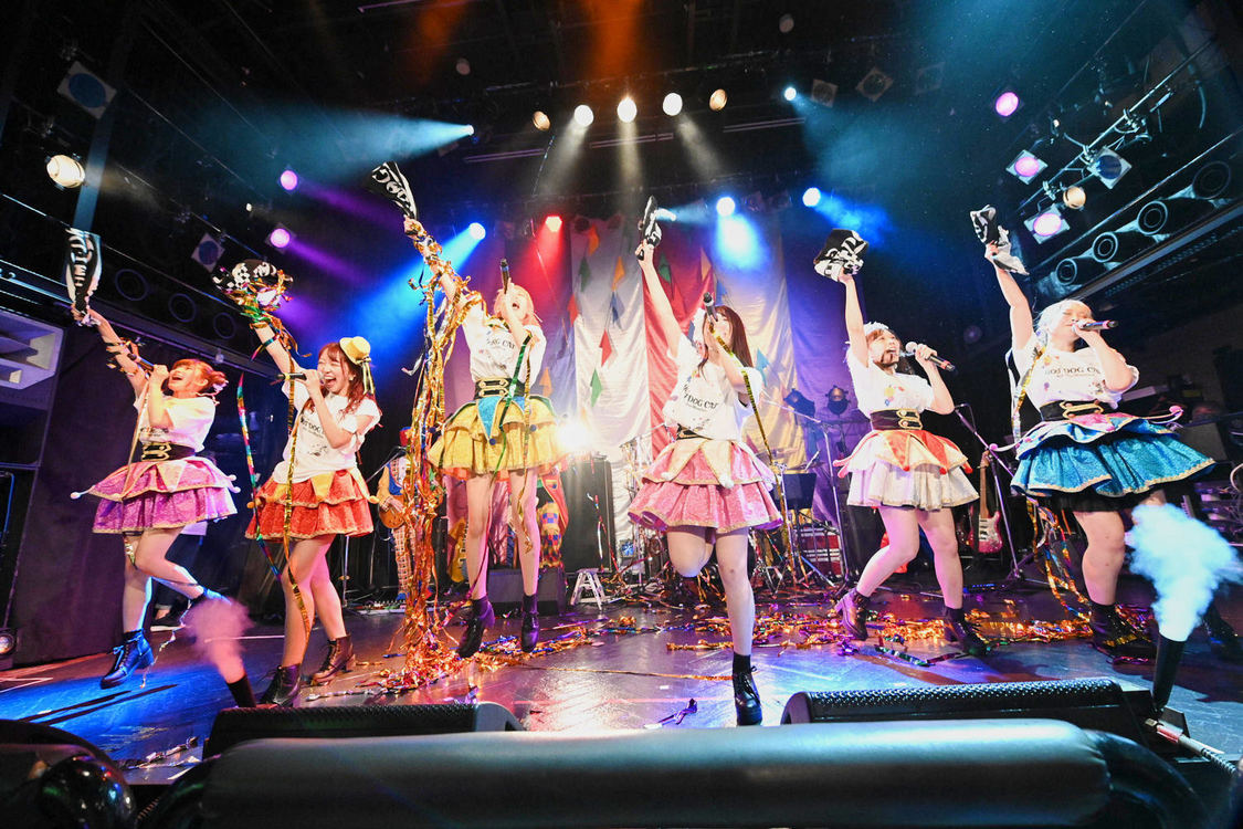 ＜HOT DOG CATワンマンライブ『進め！進め！進め！』＞（10月14日（水）渋谷WWW）