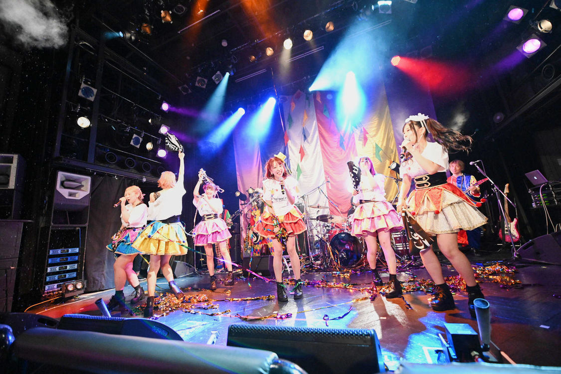 ＜HOT DOG CATワンマンライブ『進め！進め！進め！』＞（10月14日（水）渋谷WWW）