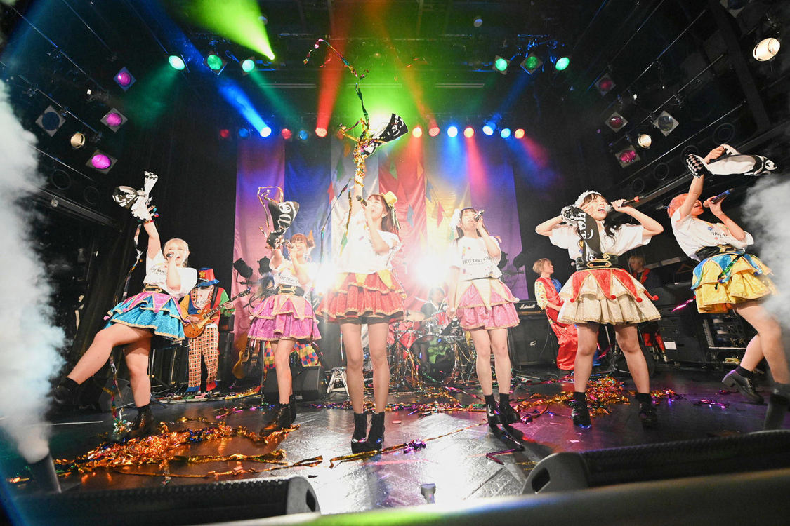 ＜HOT DOG CATワンマンライブ『進め！進め！進め！』＞（10月14日（水）渋谷WWW）