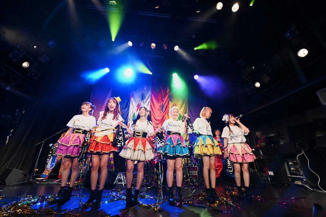 ＜HOT DOG CATワンマンライブ『進め！進め！進め！』＞（10月14日（水）渋谷WWW）