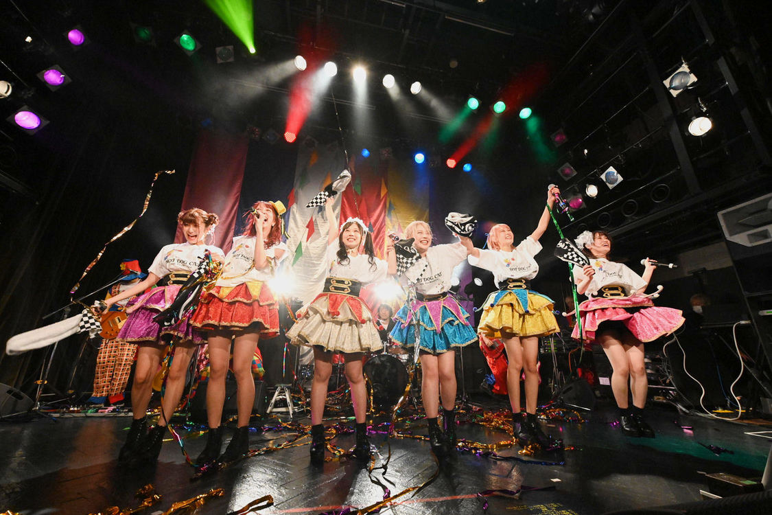 ＜HOT DOG CATワンマンライブ『進め！進め！進め！』＞（10月14日（水）渋谷WWW）
