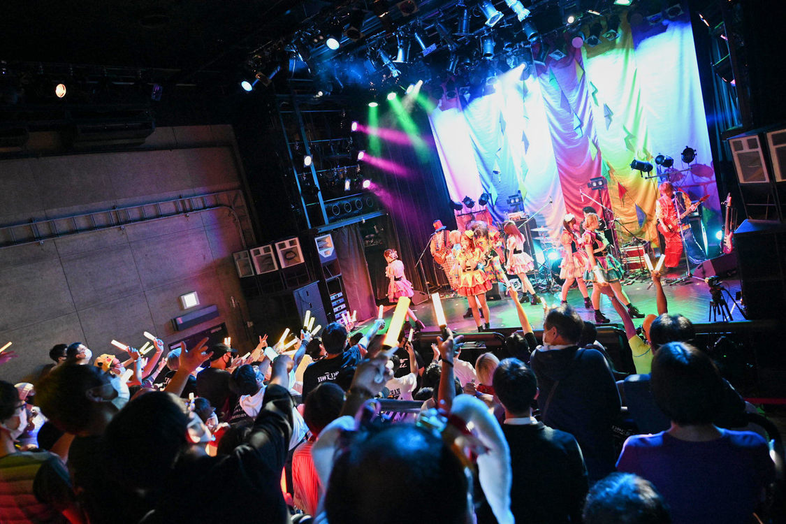 ＜HOT DOG CATワンマンライブ『進め！進め！進め！』＞（10月14日（水）渋谷WWW）