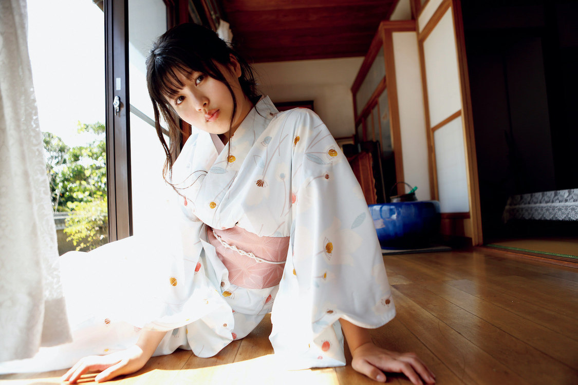 ちとせよしの　（C）光文社／週刊『FLASH』　写真：オオタニヒトミ