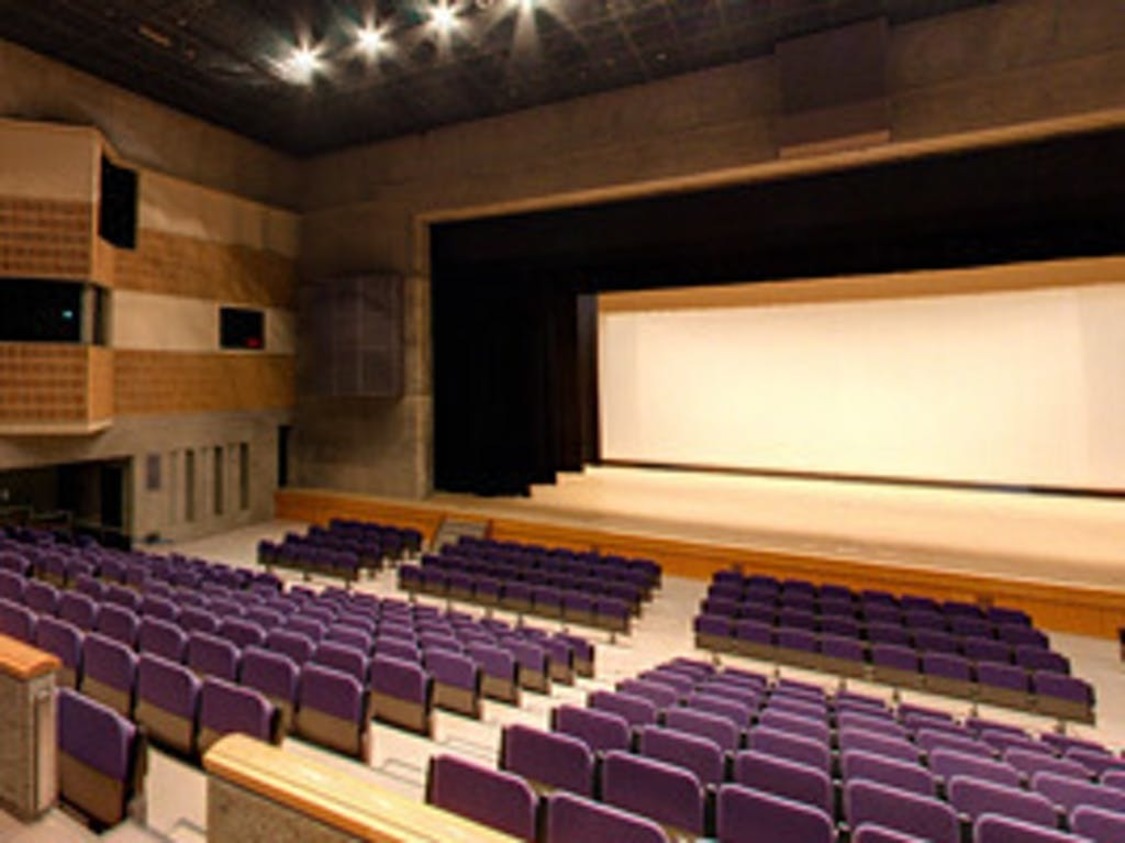 松山市総合コミュニティセンター 文化ホール