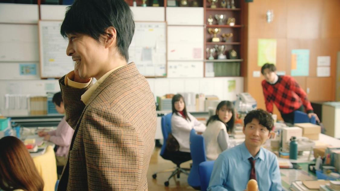 新TVCM「先生、5Gって知ってる？」篇より