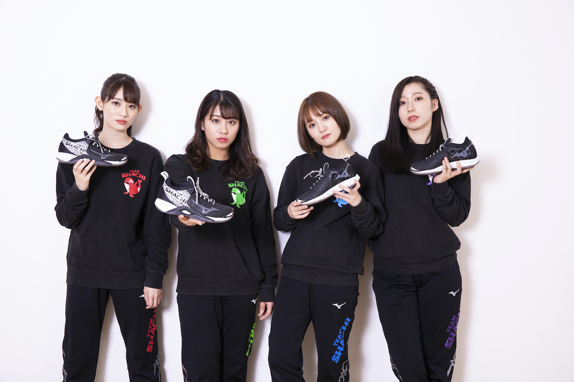 TEAM SHACHIライブパフォーマンスシューズ限定オンライン受注販売