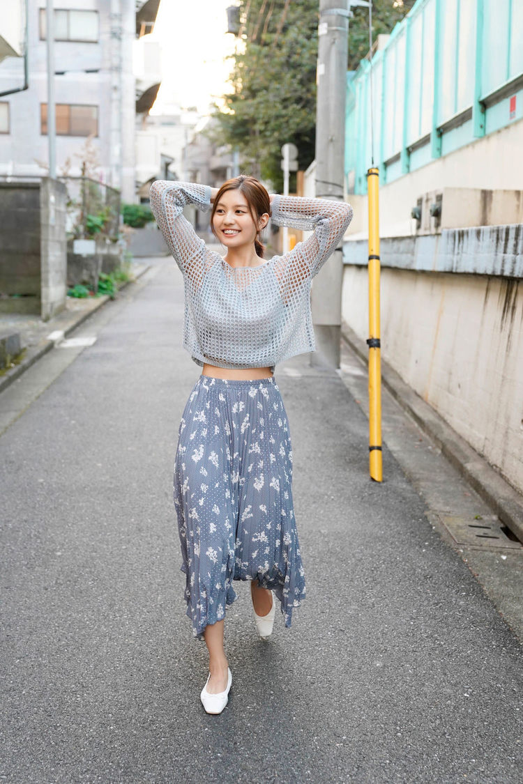 林ゆめ　（C）『B.L.T.12月号』（東京ニュース通信社刊）撮影：佐藤佑一