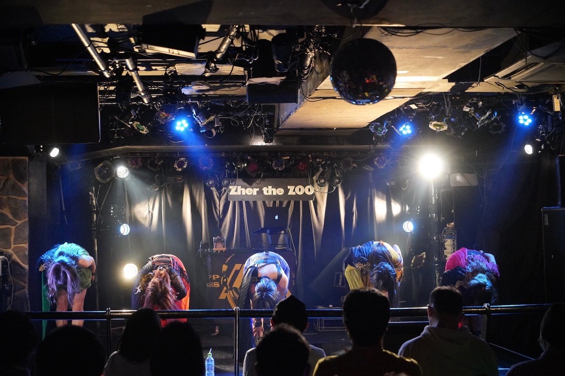 ＜アップアップガールズ（仮）meets DJ KURO-OBI 6thアルバム（仮）リリースライブ＞Zher the ZOO YOYOGI（2020年10月25日）