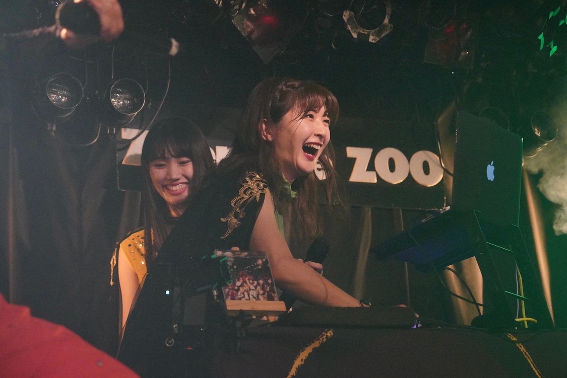 ＜アップアップガールズ（仮）meets DJ KURO-OBI 6thアルバム（仮）リリースライブ＞Zher the ZOO YOYOGI（2020年10月25日）