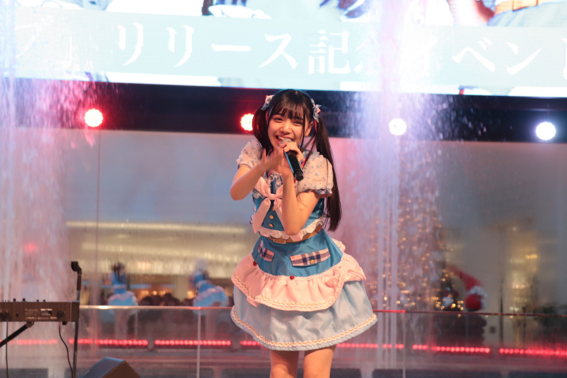 3rd Single「イトシラブ」リリース記念イベント│2018.12.12 池袋サンシャインシティ噴水広場