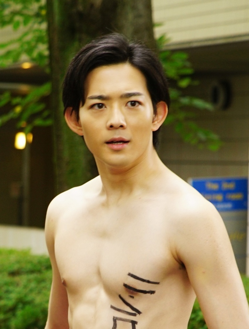 ©井上堅二・吉岡公威／講談社 ©2020 映画「ぐらんぶる」製作委員会