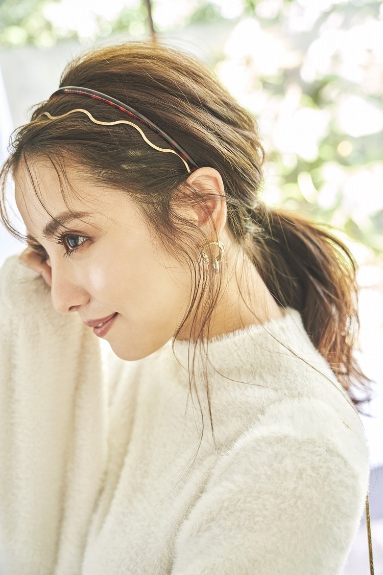 WEBヴィジュアル「MY PINK CLOSET」より