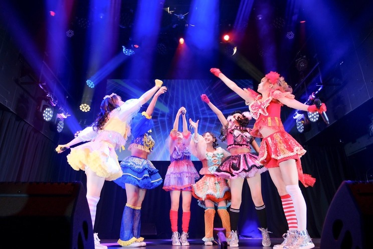 En ライブレポート 逆境を乗り越え迎えた1周年ワンマン 絆が確実に深まったライブになりました Pop N Roll ポップンロール