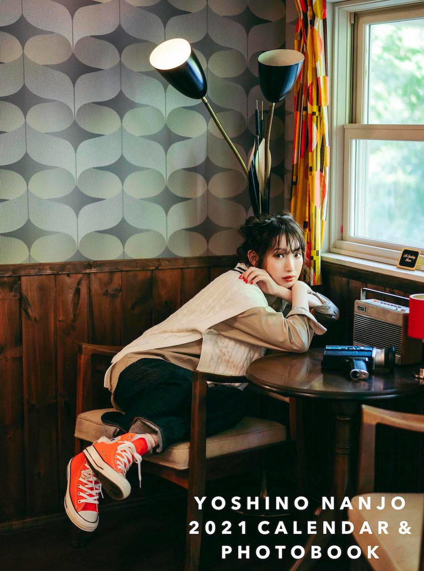 『南條愛乃 2021 CALENDAR ＆ PHOTOBOOK』ミニ写真集 掲載カット　Photo by Arata Kato