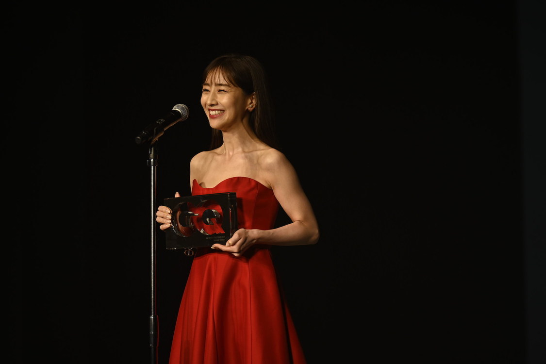 「GQ MEN OF THE YEAR 2020」 Photographed by Maciej Kucia @ AVGVST © 2020 CONDÉ NAST JAPAN. All rights reserved.